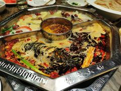 -佬土鹅肠火锅(中建大观店)