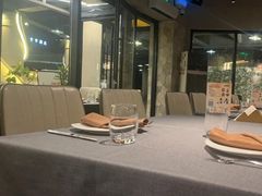 -Efes Turkish & Mediterranean Cuisine 艾菲斯餐厅(陆家嘴店)