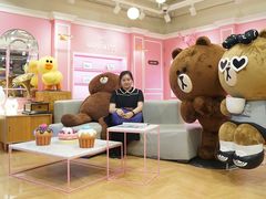 -LINE FRIENDS Garosu-gil Flagship Store
