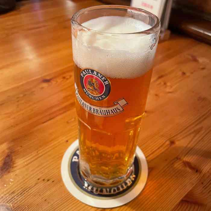 宝莱纳啤酒花园餐厅paulaner brauhaus nanjing(广州路店)-"最爱烤猪
