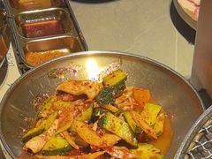 -草家酱蟹炭火烤肉店(珲春南路一店)