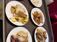 -天宜隆蘑菇宴火锅(石景山旗舰店)