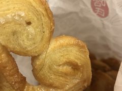 小蝴蝶酥-上海哈尔滨食品厂(淮海中路店)