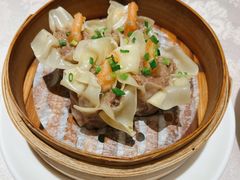 凤尾虾牛肉烧卖-清真·小梅鸽香港餐厅·小鼎玖煲(立丰城店)