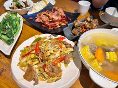 -隔壁老王·家常云南菜(花巷店)