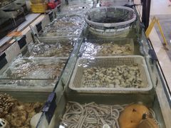 -岛中岛·海鲜大排档·万宁老字号(东澳店)