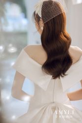 -艾米丽婚纱礼服