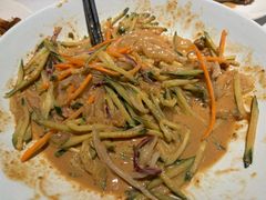 -关东小磨东北菜(漕河泾印象城店)