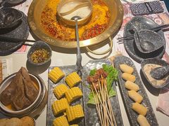 老哥炸豆皮-哥老官重庆美蛙鱼头(龙湖杭州金沙天街店)