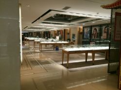 -北京七彩云南翡翠珠宝旗舰店(月坛店)