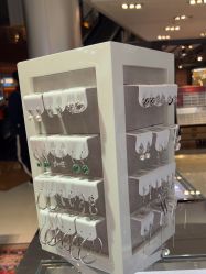 -Réluxe瑞兰穿耳(金光华广场店)
