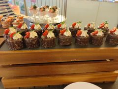 -亮马河饭店翠雅咖啡厅