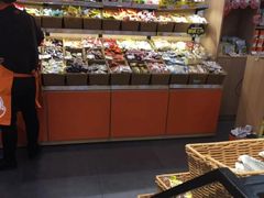 零售区-来伊份(香积寺路店)