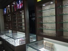-视野联行眼镜蔡司·依视路官方授权店(顺城店)