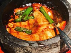 石锅沃豆腐-桂满陇-十里风荷(合生汇店)