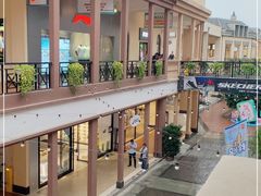 -王府井奥莱临潼小镇(临潼店)