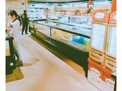 -中百仓储超市有限公司(越秀星汇维港店)