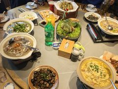 -头上红煨盐鸡·非遗院子餐厅