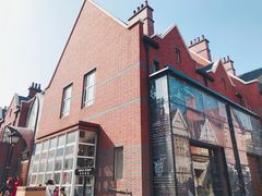 -钟书阁(松江泰晤士小镇店)