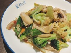 -美奈小馆·越南料理(中航城君尚购物中心店)