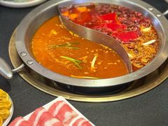 -沸炉重庆老火锅(军事博物馆店)