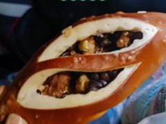 -Dough&Joe团憩(瑞虹天地月亮湾店)