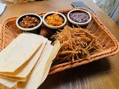 煎饼大葱-朝花夕拾中餐厅(台儿庄古城复兴广场店)