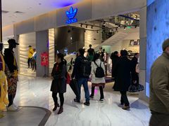 -阿迪达斯(武林银泰三叶草店)