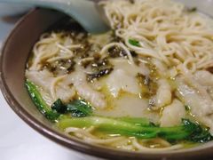 -明呈黄鱼面馆(斜土路店)