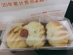 一口肠仔包-御蝶坊KNAC(西荟城店)