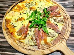 生火腿蘑菇披萨-BomBa意大利餐厅
