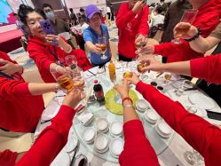 点击看大图 -粤大金融城国际酒店·婚宴·年会·会议