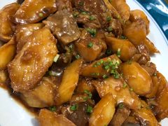土豆烧肉-闻道食府烙饼卷带鱼(原车耳营店原大觉寺店)