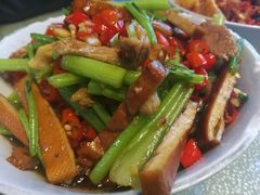 -独一佳老胡湘菜馆(矿山路店)