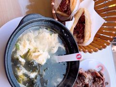 -闫家驴肉老店(华电一校店)