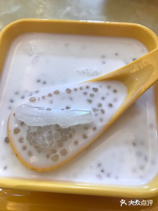 晴记甜品(天虹商场横岗松柏店)海底椰西米露图片