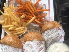-The Habit Burger Grill 哈比特汉堡(爱琴海店)
