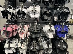 -UNDER ARMOUR(新燕莎奥莱店)