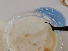 -志龙皇冠吃货椰子铺