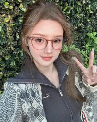-镁连社·美联社
