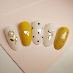 纯色-朵拉定制美妆美甲