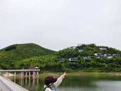 -灵岩山风景区