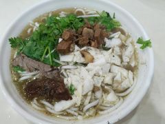 -花溪王记牛肉粉(四季花溪商场店)
