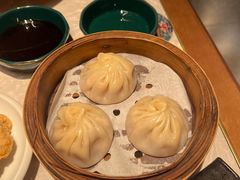 蟹粉汤包-松鹤面馆·古法焖肉面(观前店)