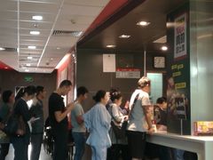 点餐台前的食客-真功夫(中大五院店)