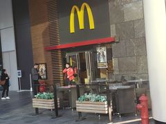 -麦当劳(虹桥南丰城店)