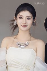 -欣薇婚纱(新源乐汇城店)