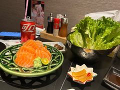 -山川小町·极番烧肉(新地假日广场店)