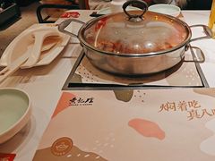 -黄记煌三汁焖锅(新佳丽江汉路店)