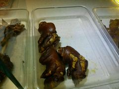 -老鼎万春卤菜(鹭湖宫8区店)